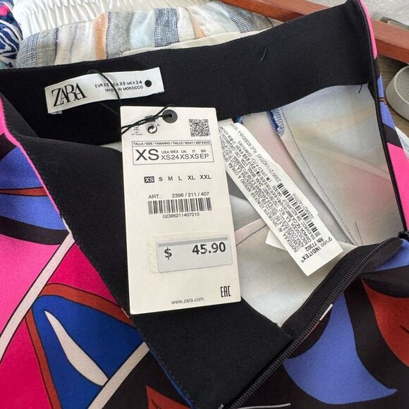 Zara Abstract Geometric Print Hot Pink Blue Skirt XS - Picture 3 of 3